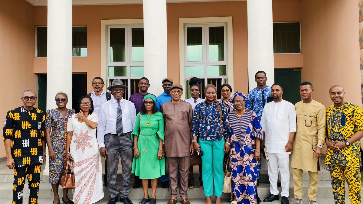 Inoyo Toro Foundation Host a One-Day Workshop on Teacher Mentoring